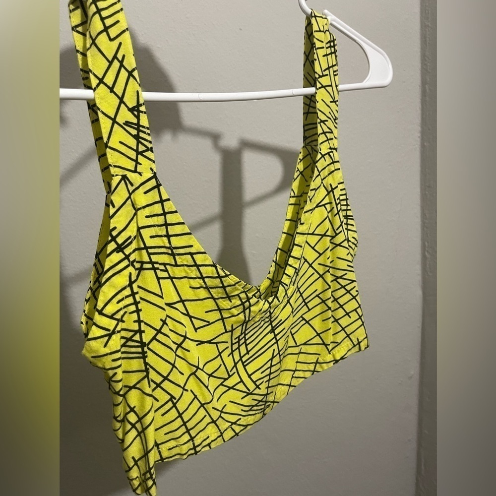 Crop Top - Picture 3 of 4